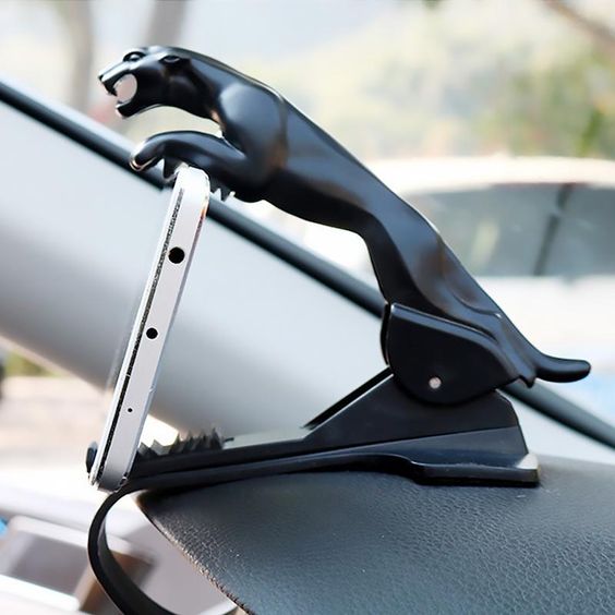 Jaguar Car Mobile Phone Mount Stand 360 Degree Rotation Adjustable Clip Holder( Assorted Color)